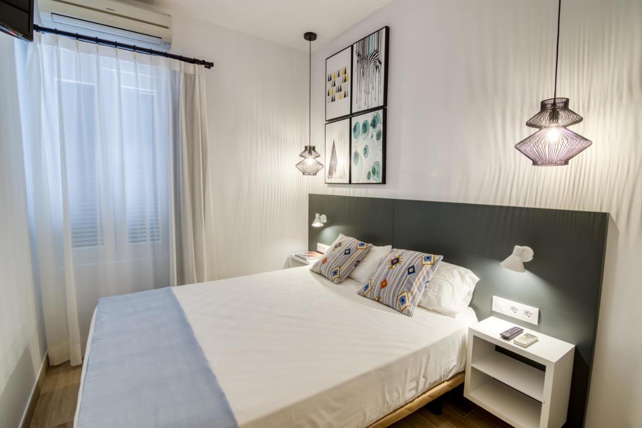 Hostal La Isla 마혼 외부 사진