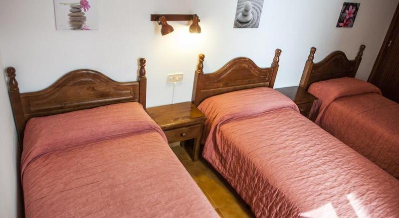 Hostal La Isla 마혼 객실 사진