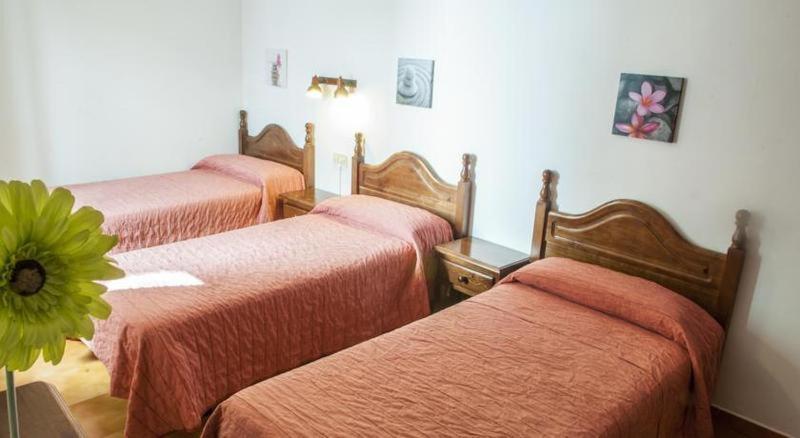 Hostal La Isla 마혼 객실 사진