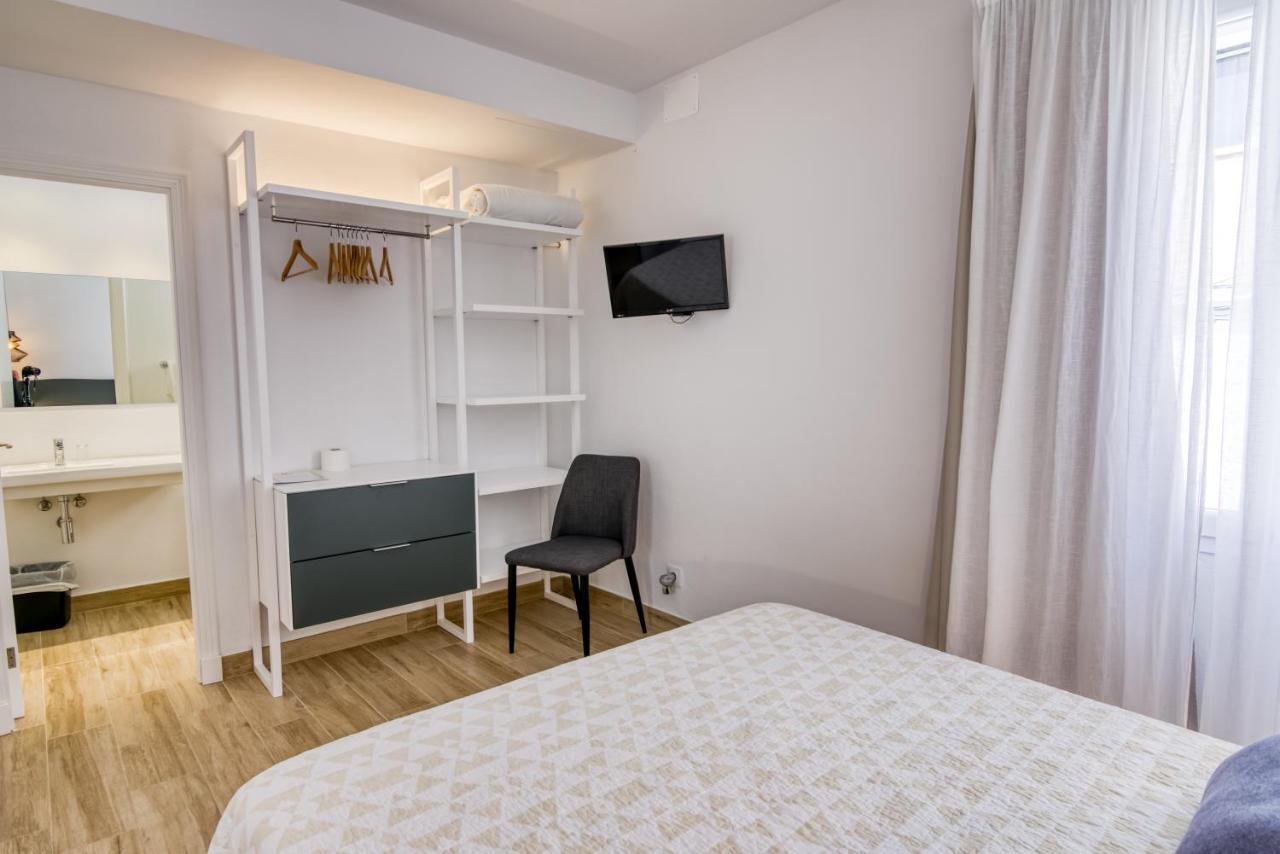 Hostal La Isla 마혼 외부 사진